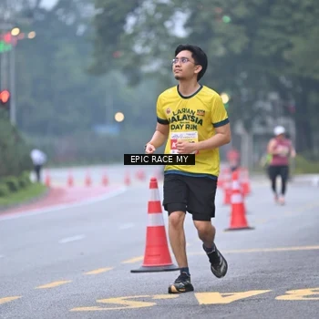 Runner Photo 7029681