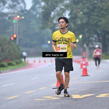 Runner Photo 7029694