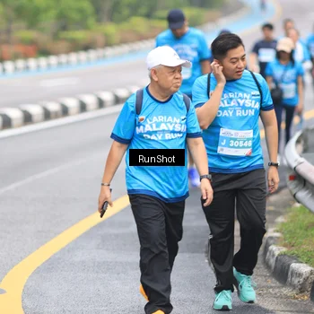 Runner Photo 7029696
