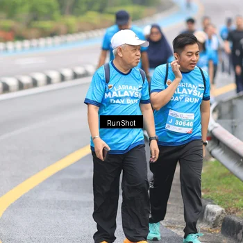 Runner Photo 7029705