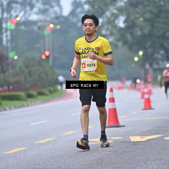 Runner Photo 7029706