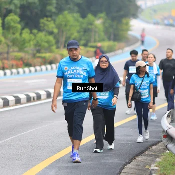 Runner Photo 7029720