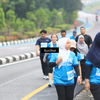 Runner Photo 7029739