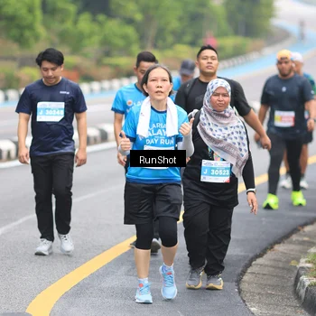 Runner Photo 7029752