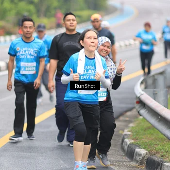 Runner Photo 7029764