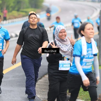 Runner Photo 7029777