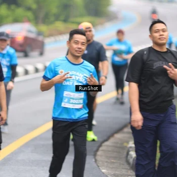 Runner Photo 7029791