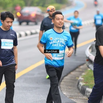 Runner Photo 7029795
