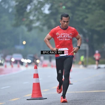 Runner Photo 7029809
