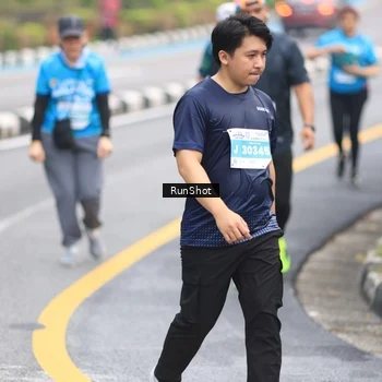 Runner Photo 7029816