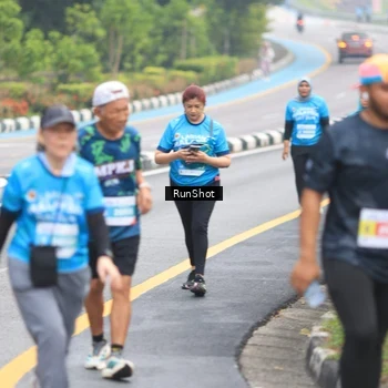 Runner Photo 7029824