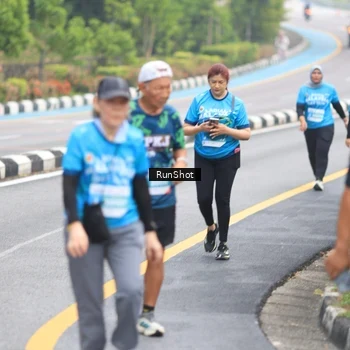 Runner Photo 7029825