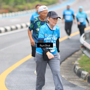Runner Photo 7029842