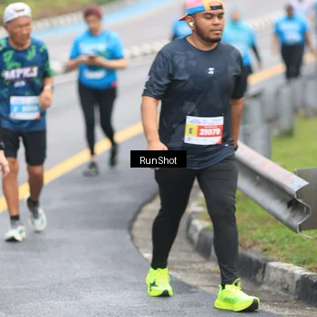 Runner Photo 7029846