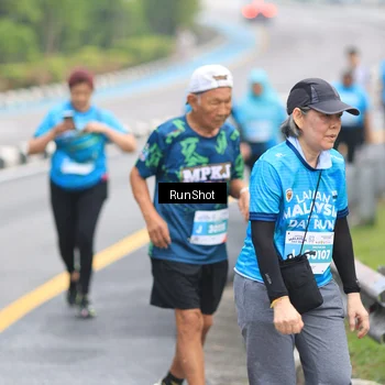 Runner Photo 7029851