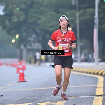 Runner Photo 7029857