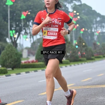 Runner Photo 7029882