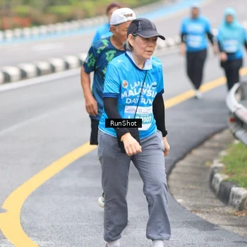 Runner Photo 7029883