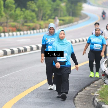 Runner Photo 7029915