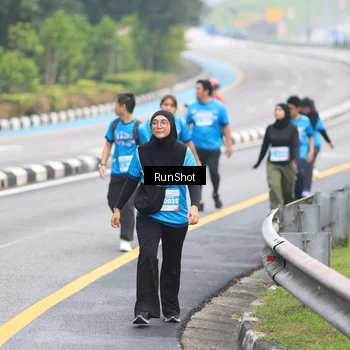 Runner Photo 7029916
