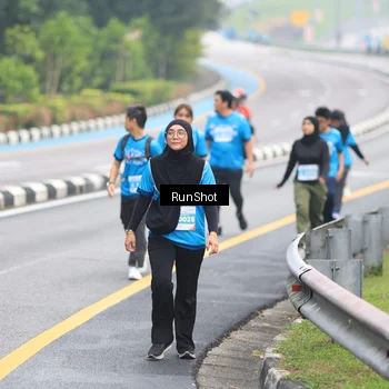 Runner Photo 7029936