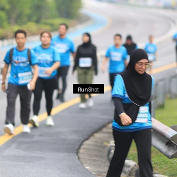 Runner Photo 7029942