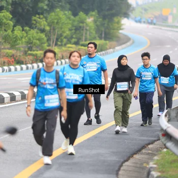 Runner Photo 7029950