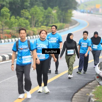 Runner Photo 7029956
