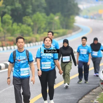 Runner Photo 7029966