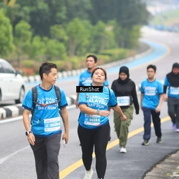 Runner Photo 7029971