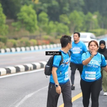 Runner Photo 7029980