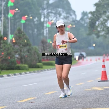 Runner Photo 7029981