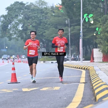 Runner Photo 7029995