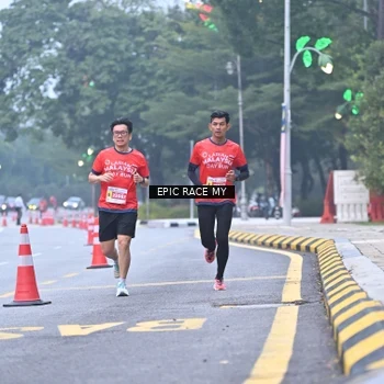 Runner Photo 7029996