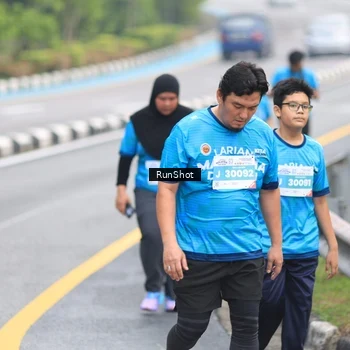 Runner Photo 7030000