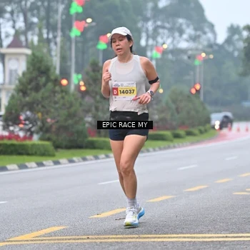 Runner Photo 7030003