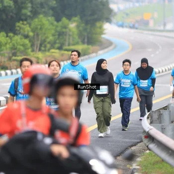 Runner Photo 7030016