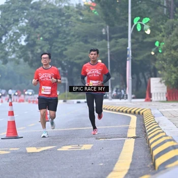 Runner Photo 7030018