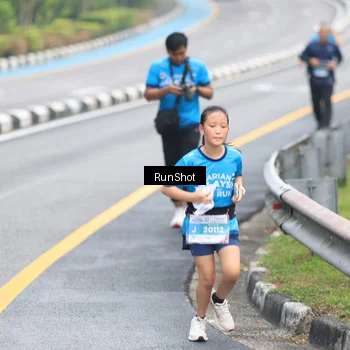 Runner Photo 7030032
