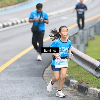 Runner Photo 7030033