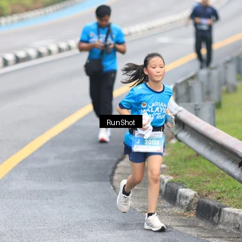 Runner Photo 7030034
