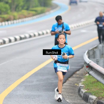 Runner Photo 7030035