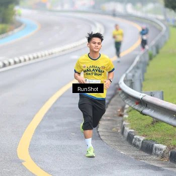 Runner Photo 7030042