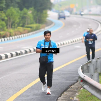 Runner Photo 7030043