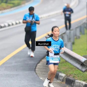 Runner Photo 7030054