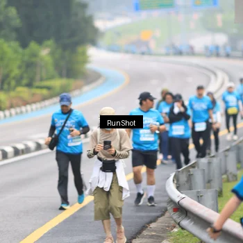 Runner Photo 7030061