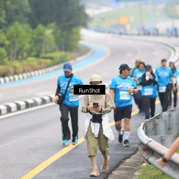 Runner Photo 7030062