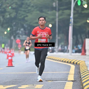 Runner Photo 7030070