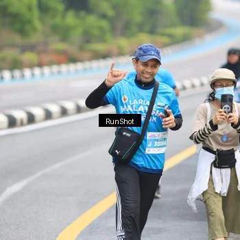 Runner Photo 7030075