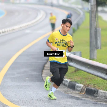 Runner Photo 7030080